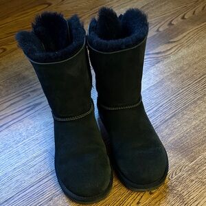 Black UGGs